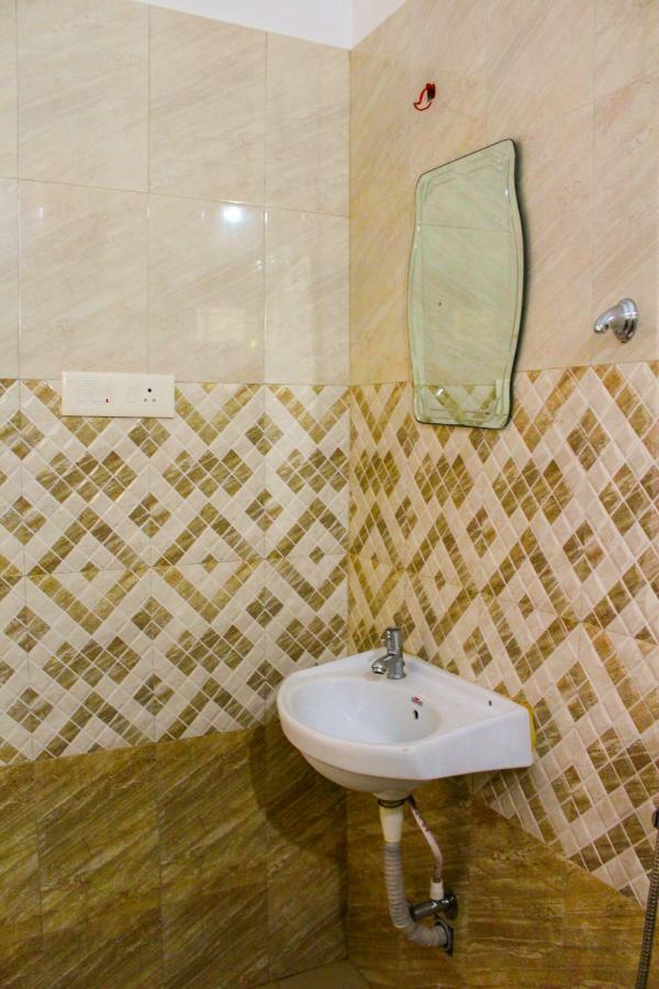 Magic Land Resorts Athirapally Irinjalakuda Eksteriør bilde