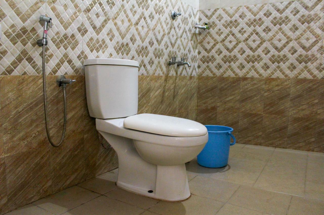 Magic Land Resorts Athirapally Irinjalakuda Eksteriør bilde